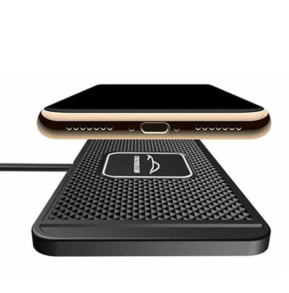 Силіконовий килимок в авто зі швидкою бездротовою зарядкою Car Wireless Pad C1 15W sp9479 фото