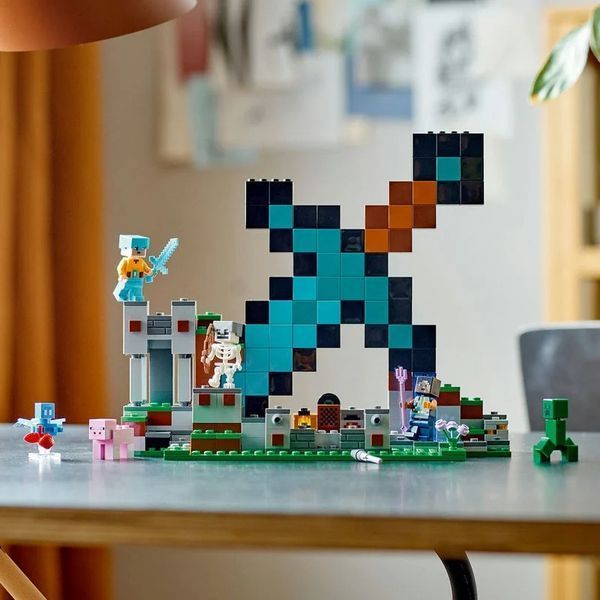 Дитячий конструктор Minecraft MyWorld діамантовий меч Майнкрафт з підсвічуванням 1441 деталь конструктор Jav8526396 фото