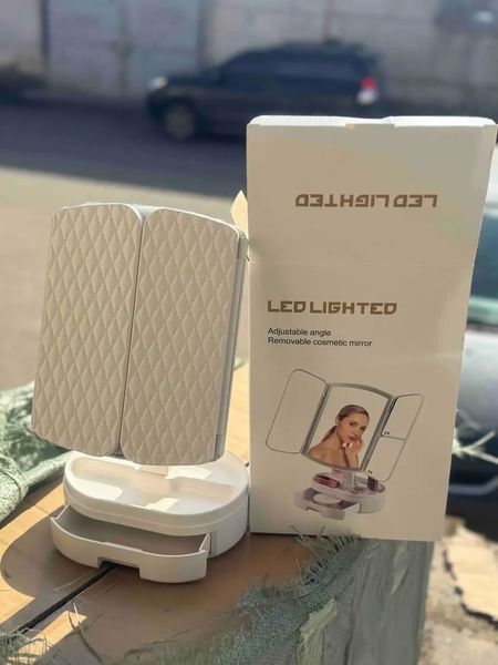 Косметичне потрійне дзеркало з підсвічуванням від USB, Дзеркало для макіяжу сенсорне з підставкою TPSP 2128748 фото