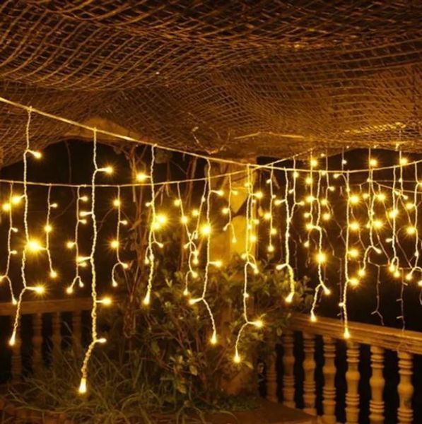 Різнокольоровий Новорічна святкова гірлянда бахрома 120 Led прозорий провід 3х0.5 м Dyd4141 фото