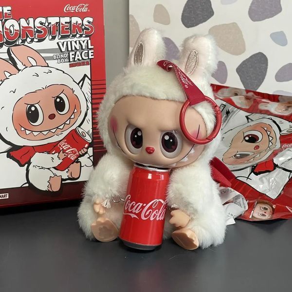 М'яка іграшка-брелок Labubu "Coca-Cola" - стильний аксесуар та милий подарунок G9997 фото