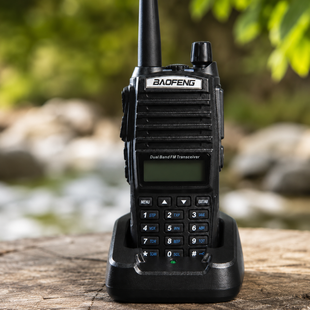 Двохдіапазонна рація Baofeng BF-UV82 VHF/UHF 8 Вт до 10 км + зарядна станція 5095079 фото