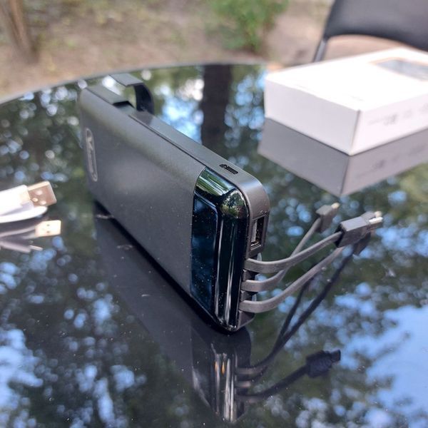 Павербанк 30000 mAh вбудовані кабелі USB, micro USB, Type-C, Lightning з підставкою для телефону, Портативна батарея Powerbank 30000mAh фото