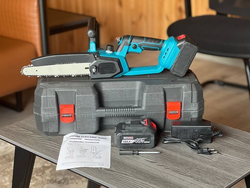 Акумуляторна міні електрична Electric chain saw 8 дюймів 2053948 фото