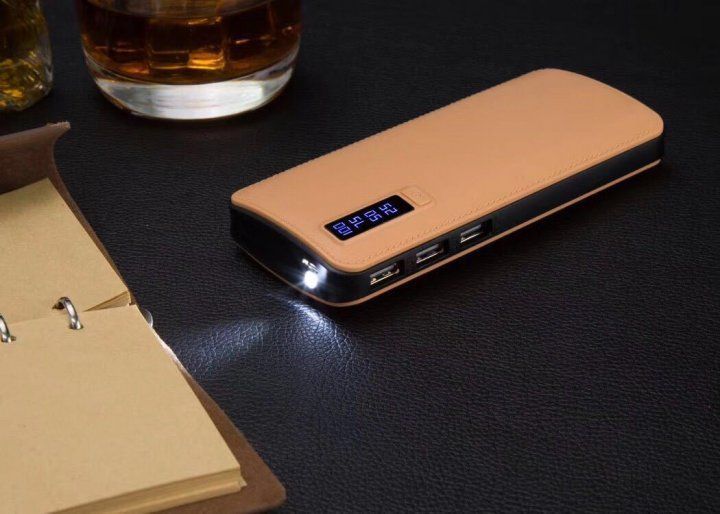 Портативне зарядне 20000 mahc екраном 3 USB + ліхтарик, павер банк, Power Bank mu252639 фото