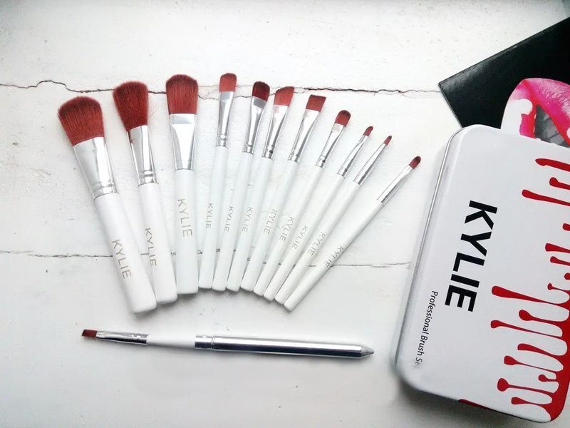Набір кистей для макіяжу KYLIE 12 штук sp333402 фото