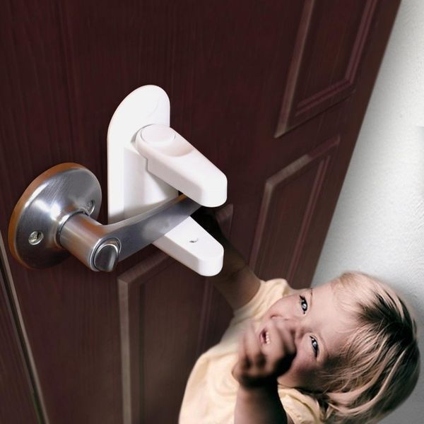 Дитячий замок блокатор на дверні та віконні ручки клямка Door Lever Lock обмежувач відчинення дверей Jav778541 фото