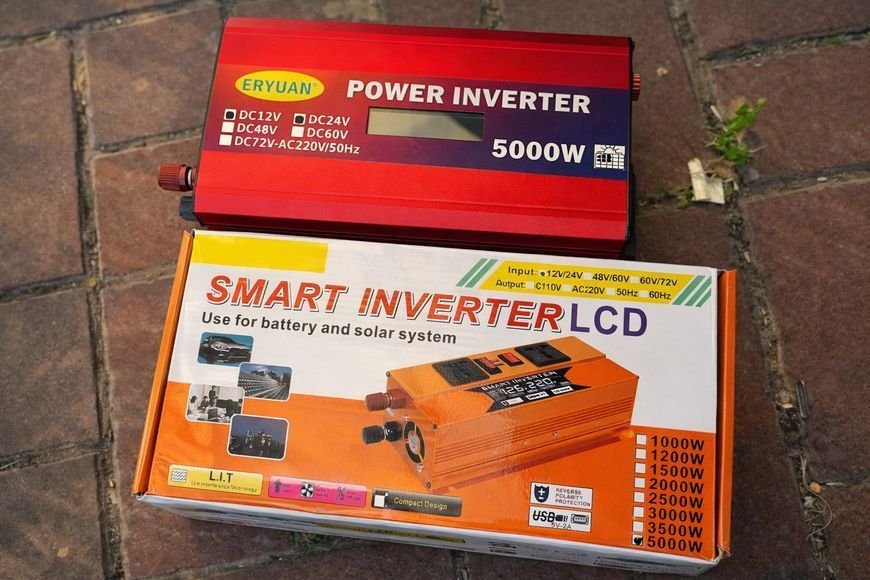 Автомобільний інвертор з 12V/24V на 220V 5000W LCD SMART / Перетворювач напруги 5000W фото