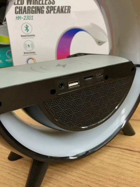 Розумний світильник/Нічник з бездротовою зарядкою для телефону/Bluetooth-колонка ME8888 фото